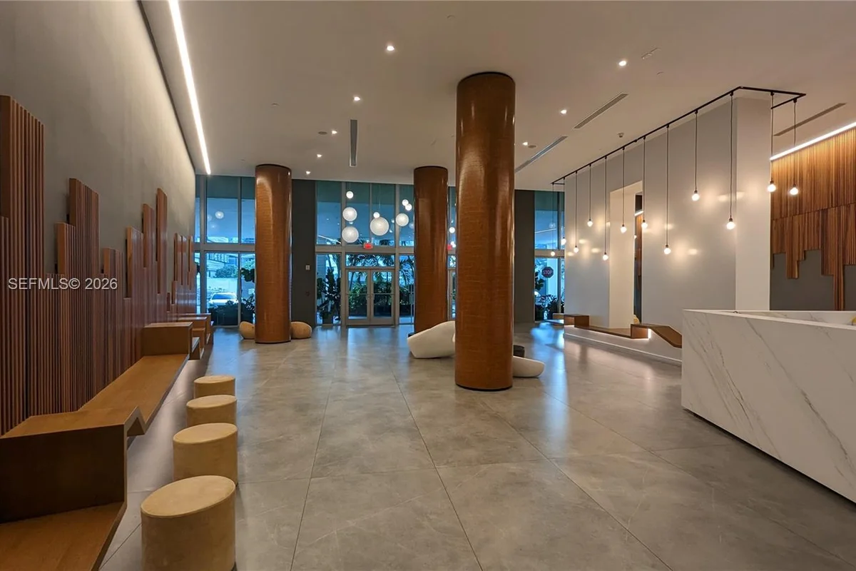 350 S Miami Ave #702, Miami: photo 1 of 21