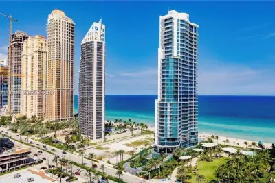 210 174th St #911, Sunny Isles Beach: photo 1 of 23