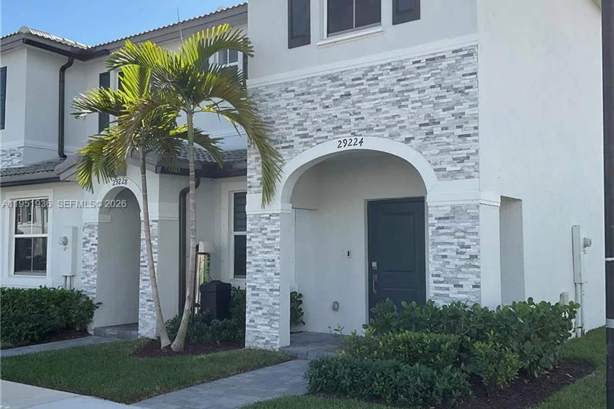 29224 SW 162nd Ct, Homestead: photo 1 of 26