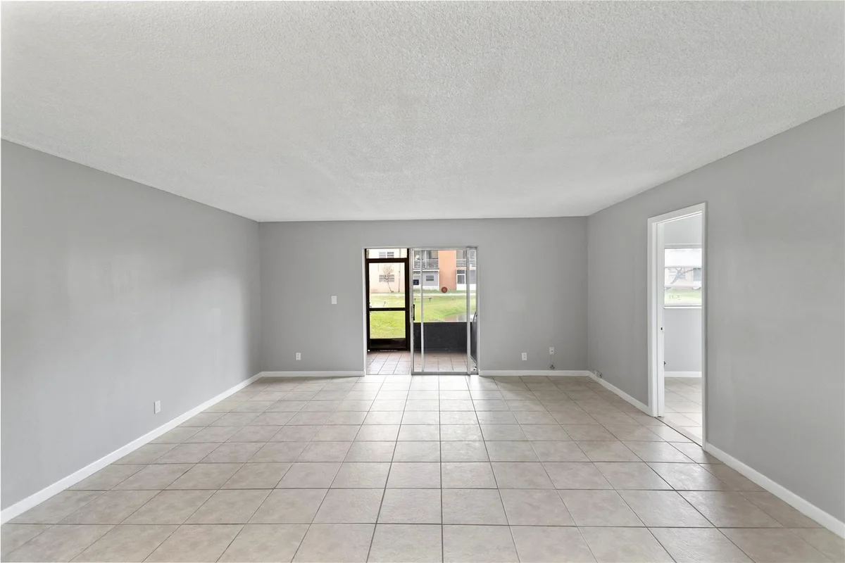 4101 NW 26th St #161, Lauderhill: photo 1 of 29