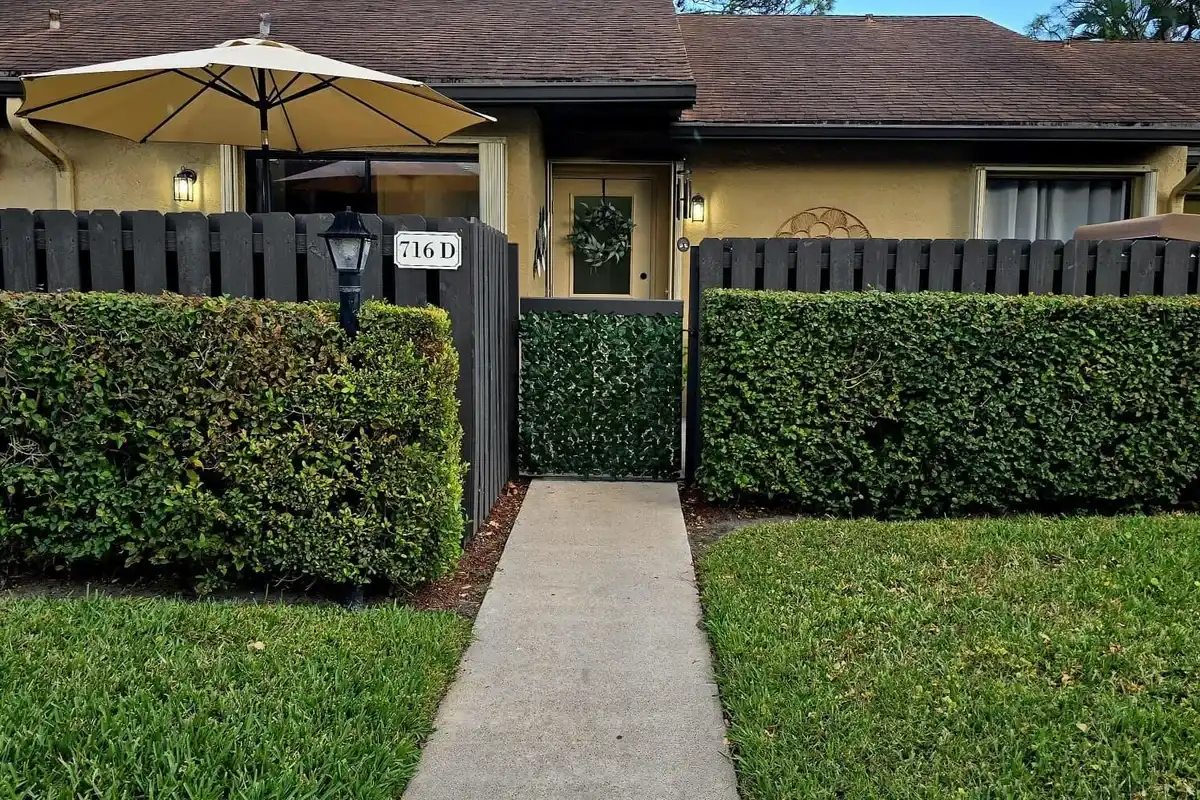 716 Sunny Pine Way D, West Palm Beach: photo 1 of 26