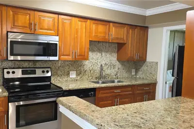 8401 SW 107th Ave #234E, Miami: photo 1 of 27