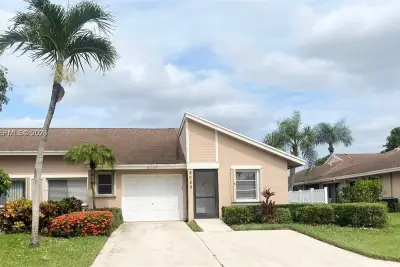 8089 Sweetbriar Way, Boca Raton: photo 1 of 26