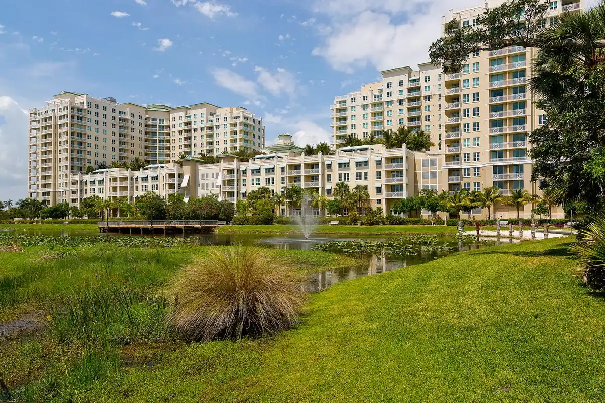 450 N Federal Hwy #609, Boynton Beach: photo 1 of 41