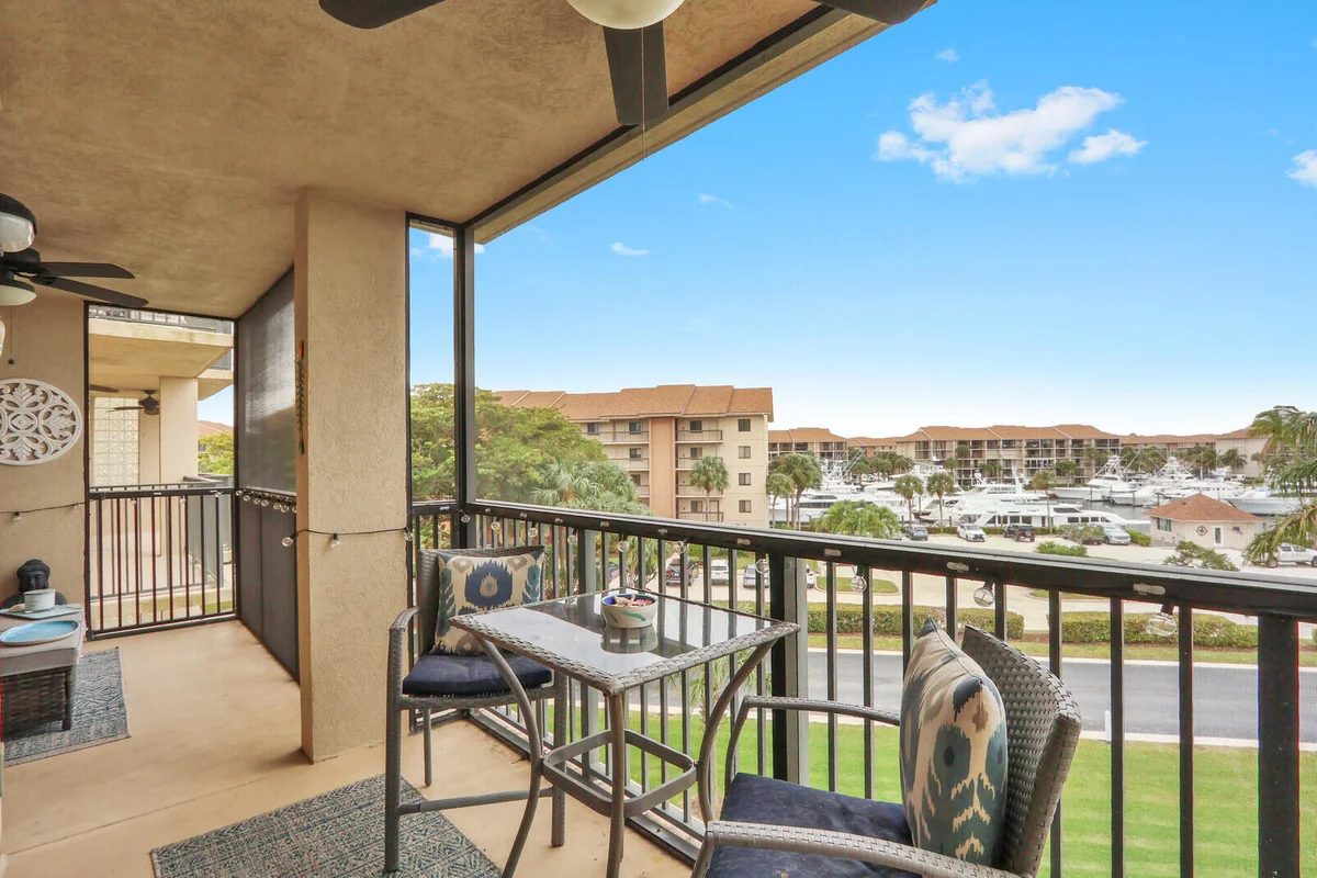 901 Seafarer Cir #403, Jupiter: photo 1 of 28