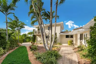 1155 S Biscayne Point Rd, Miami Beach: photo 1 of 23