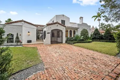 1236 Obispo Ave, Coral Gables: photo 1 of 49
