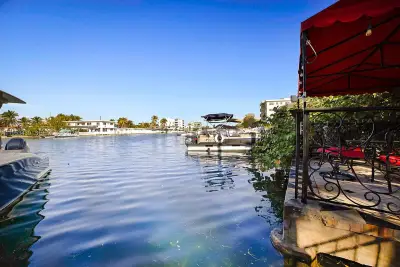 8200 Byron Ave #2, Miami Beach: photo 1 of 1