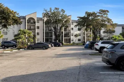 3300 Spanish Moss Ter #106, Lauderhill: photo 1 of 43