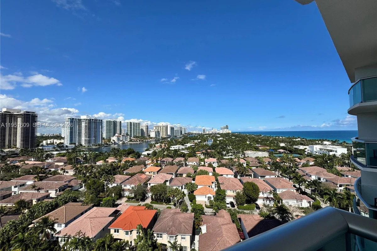 19370 Collins Ave #1520, Sunny Isles Beach: photo 1 of 32