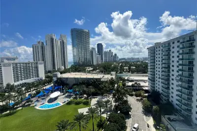19370 Collins Ave #1427, Sunny Isles Beach: photo 1 of 38