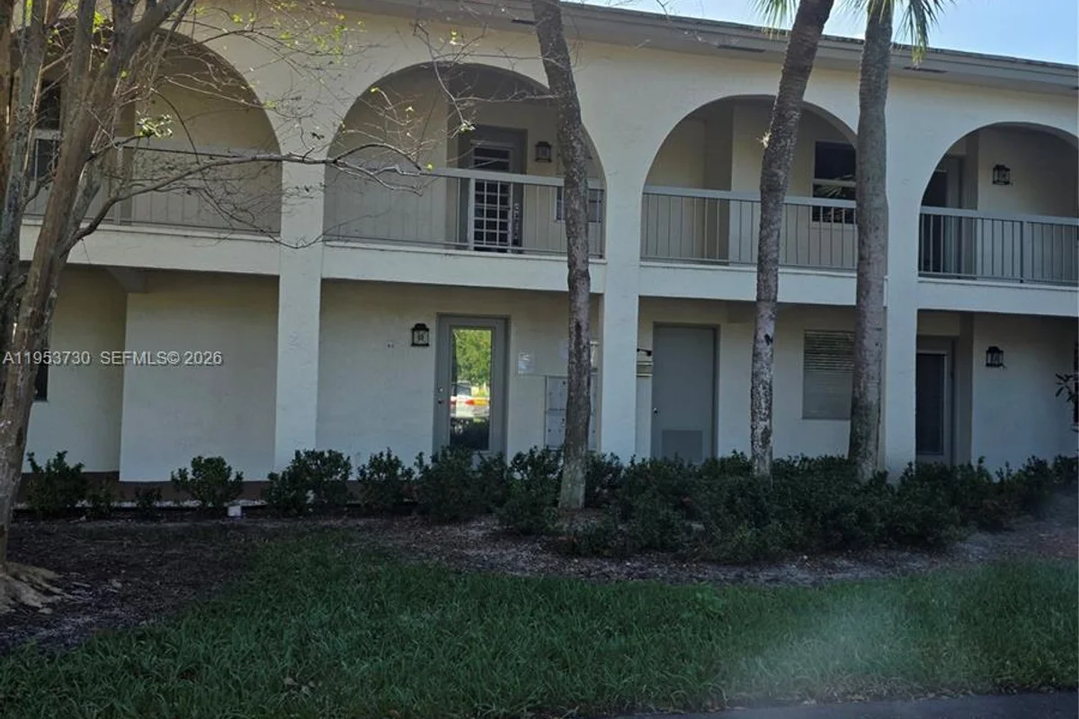 2612 Nassau Bend #E2, Coconut Creek: photo 1 of 24