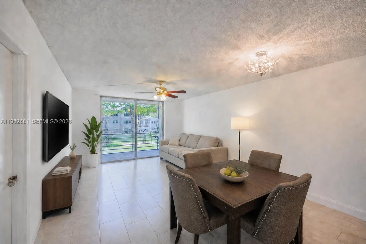 9100 Lime Bay Blvd #209, Tamarac: photo 1 of 45