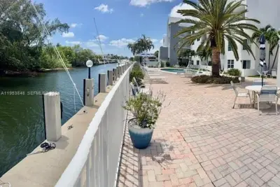 2850 NE 14th St Cswy #110B, Pompano Beach: photo 1 of 13