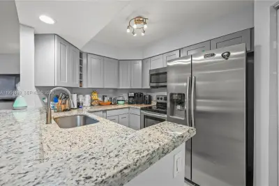 8058 NW 15th Manor, Plantation: photo 1 of 30