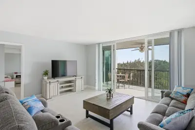 3910 Inverrary Blvd #708-B, Lauderhill: photo 1 of 58