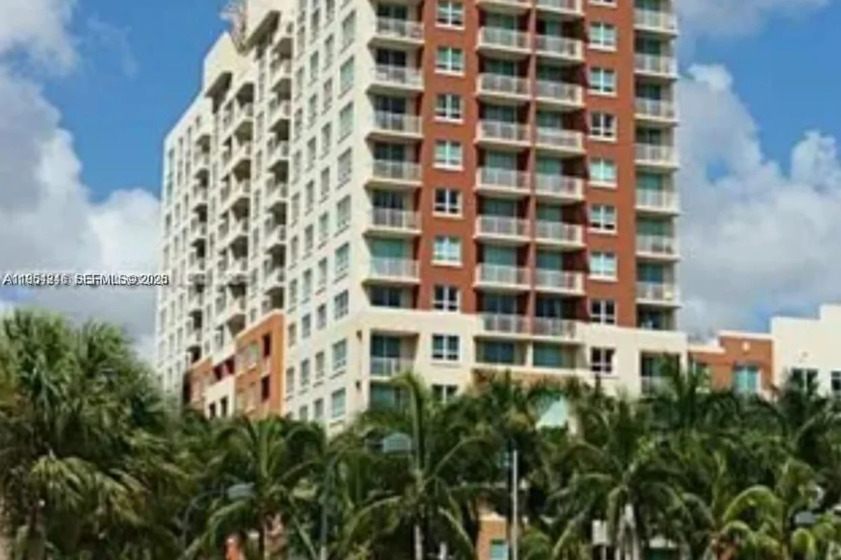 2000 N Bayshore Dr #801, Miami: photo 1 of 11