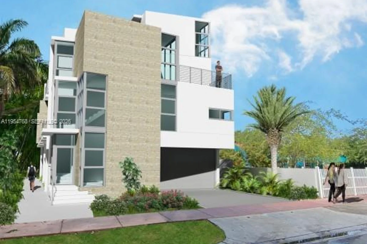 2130 Verdun Dr, Miami Beach: photo 1 of 6