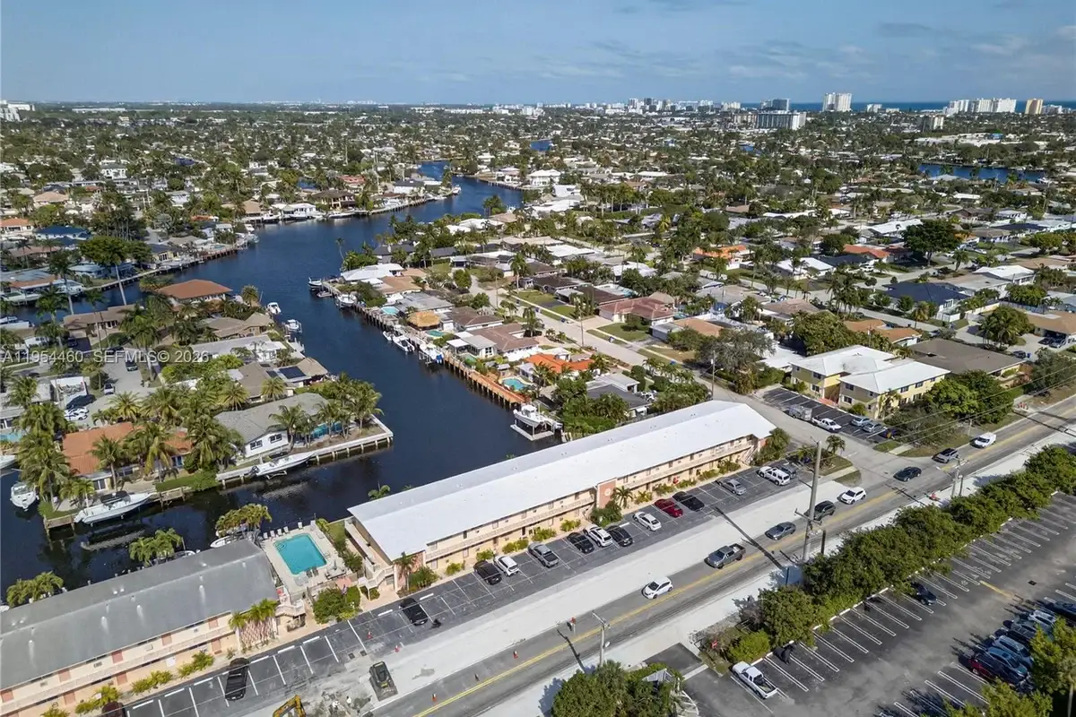 331 E Mcnab Rd #226, Pompano Beach: photo 1 of 32