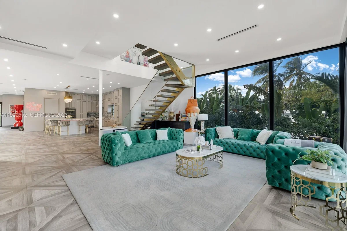 8005 Noremac Ave, Miami Beach: photo 1 of 27