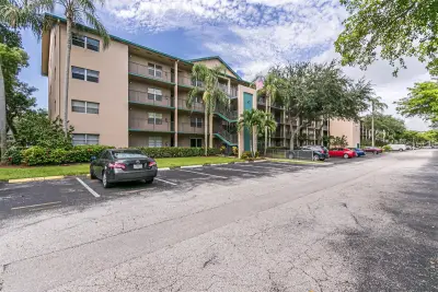 12600 SW 5th Ct #408l, Pembroke Pines: photo 1 of 40