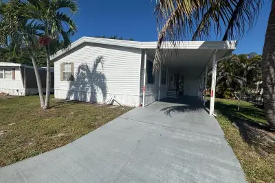 403 NW 50th Ct, Deerfield Beach: photo 1 of 38