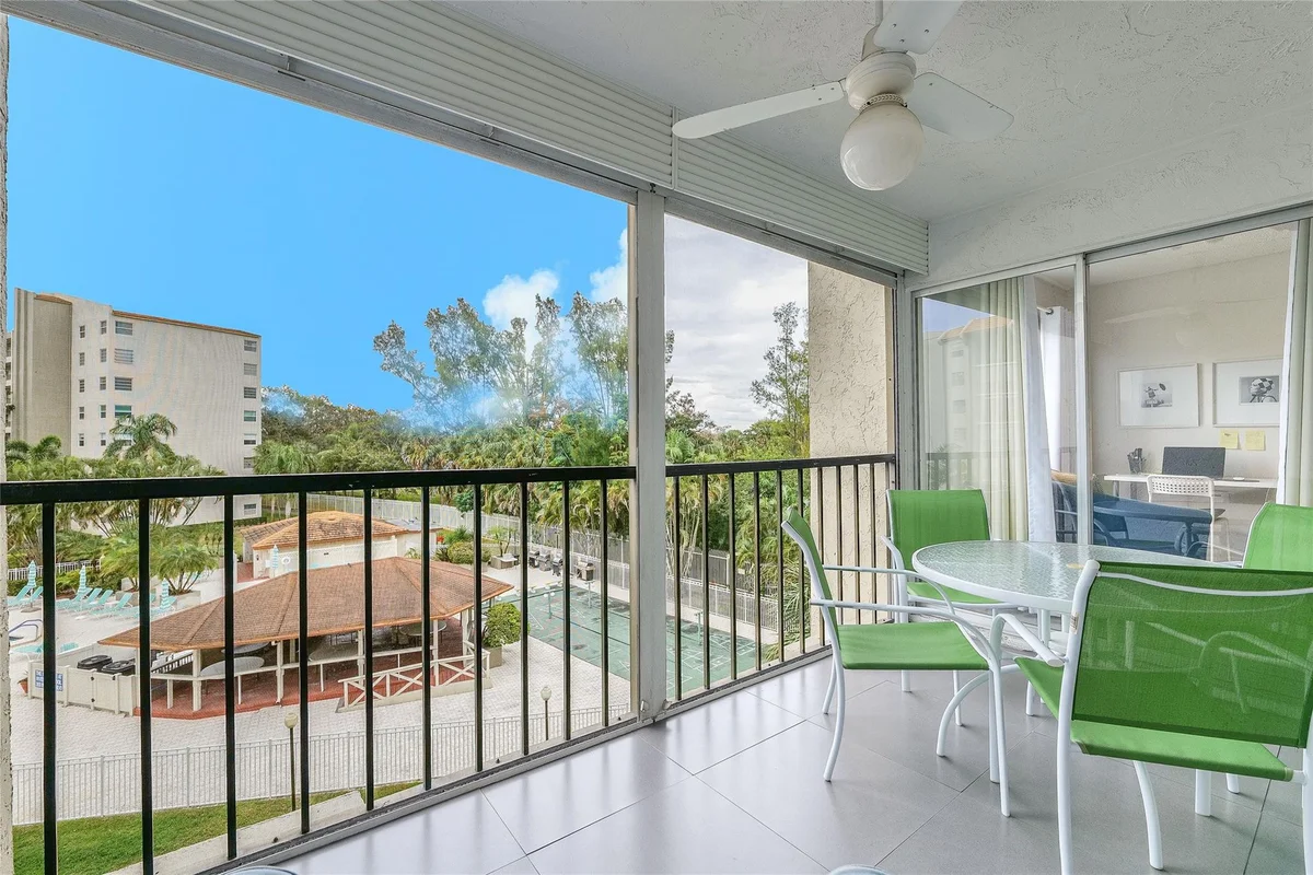 3920 Inverrary Blvd #404-C, Lauderhill: photo 1 of 51