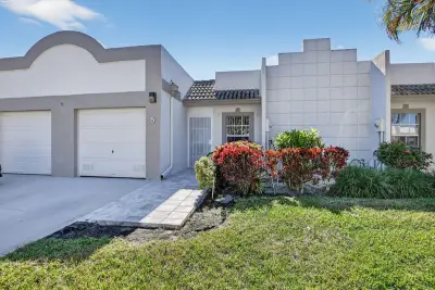 9110 Fairbanks Ln #5, Boca Raton: photo 1 of 41
