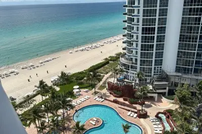 18201 Collins Ave #1507, Sunny Isles Beach: photo 1 of 19