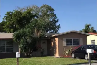 6532 SW 18th Ct, North Lauderdale: photo 1 of 20