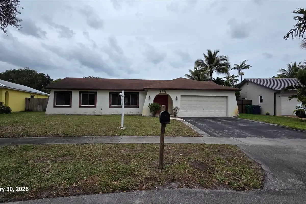 8755 SW 53rd St, Cooper City: photo 1 of 22