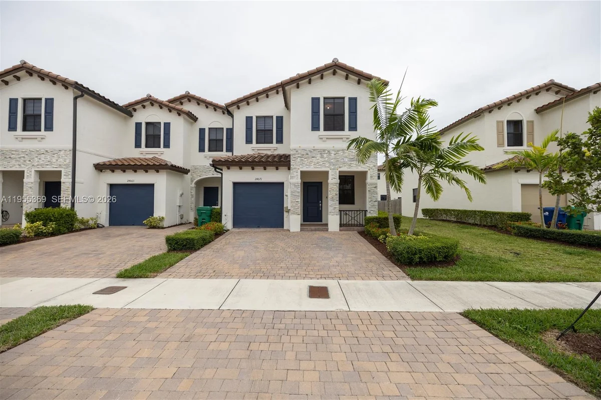 24671 SW 119th Pl, Homestead: photo 1 of 31