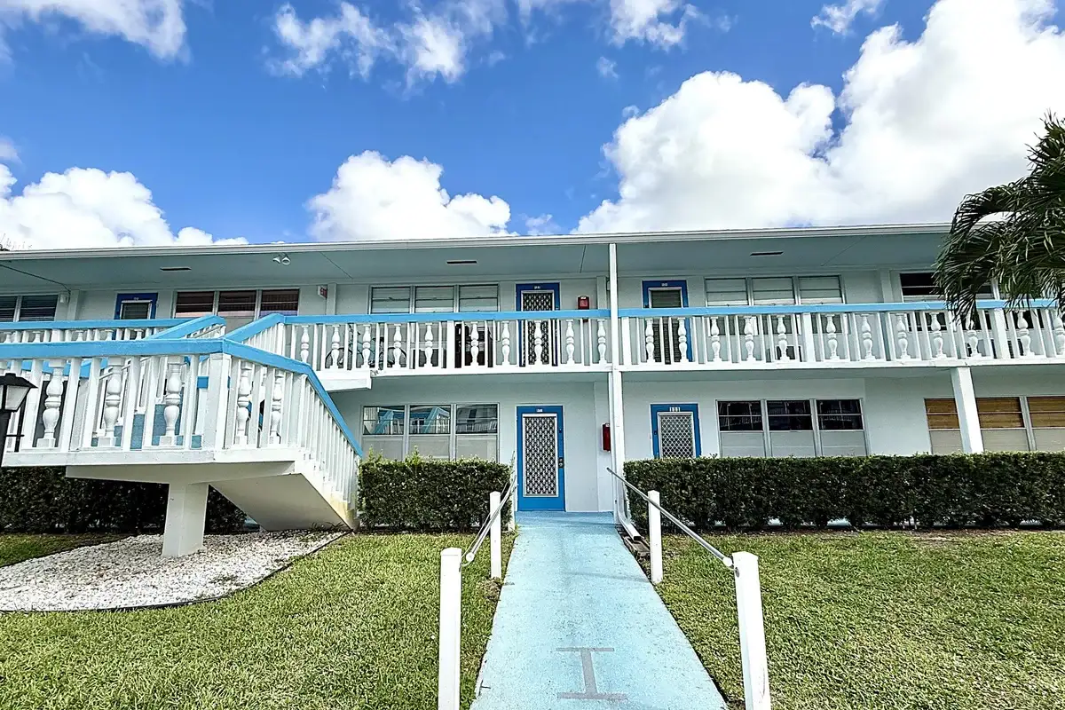 122 Oakridge I, Deerfield Beach: photo 1 of 48
