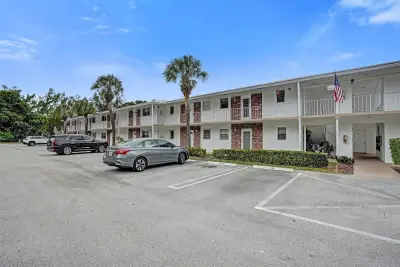 2475 W Golf Blvd #244, Pompano Beach: photo 1 of 31