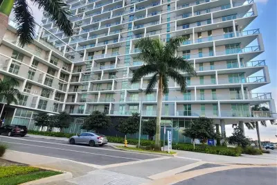 2000 Metropica Way #412, Sunrise: photo 1 of 18