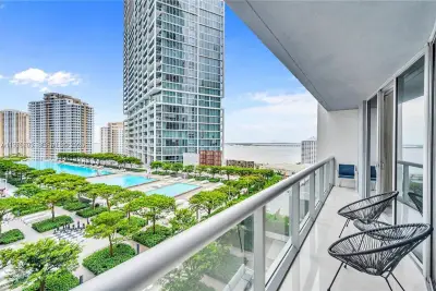485 Brickell Ave #1711, Miami: photo 1 of 13