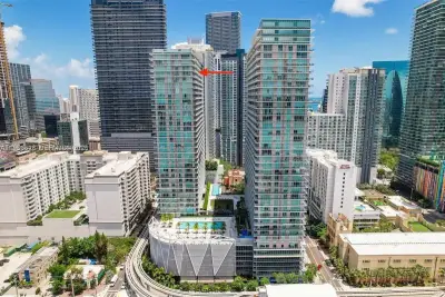 1111 SW 1st Ave #1422-N, Miami: photo 1 of 6