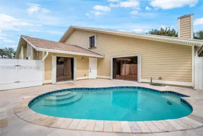 804 Summerwinds Ln, Jupiter: photo 1 of 31