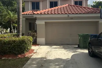948 NW Phoenix Way, Weston: photo 1 of 22