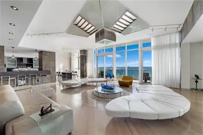 1331 Brickell Bay Dr #PH4605, Miami: photo 1 of 27