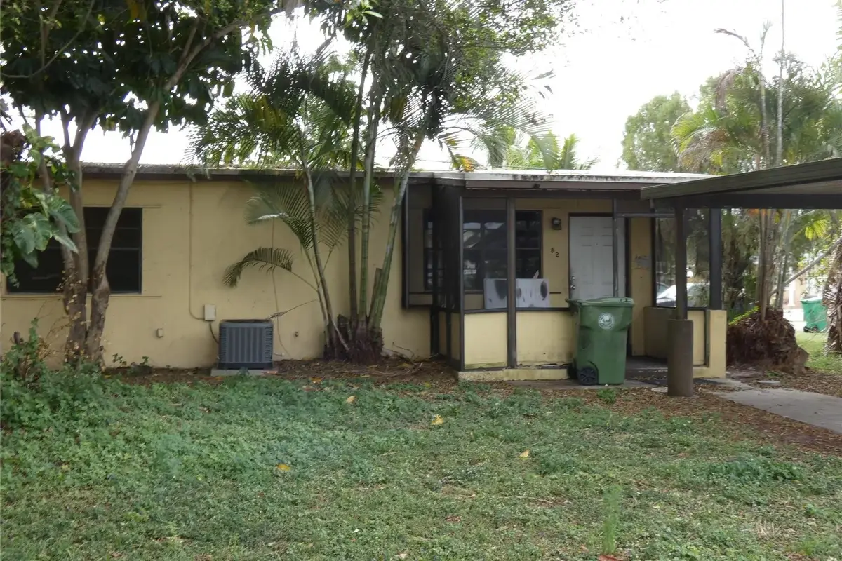82 Tortuga Rd, Palm Springs: photo 1 of 17