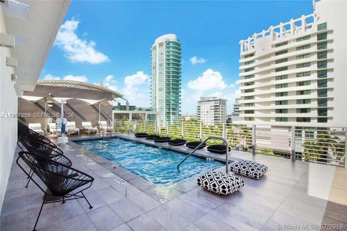 6080 Collins Ave #PH09, Miami Beach: photo 1 of 17