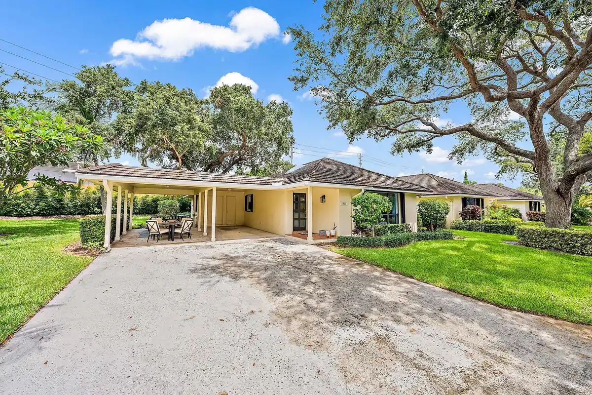11325 Twelve Oaks Way, North Palm Beach: photo 1 of 16
