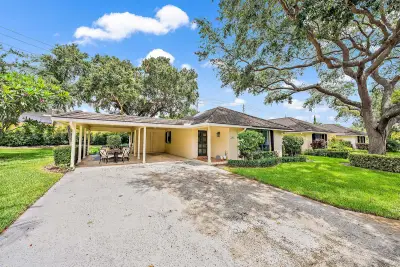 11325 Twelve Oaks Way, North Palm Beach: photo 1 of 16