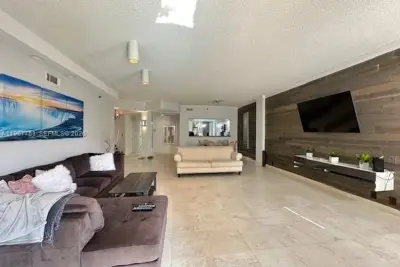 3900 Island Blvd #B-303, Aventura: photo 1 of 34