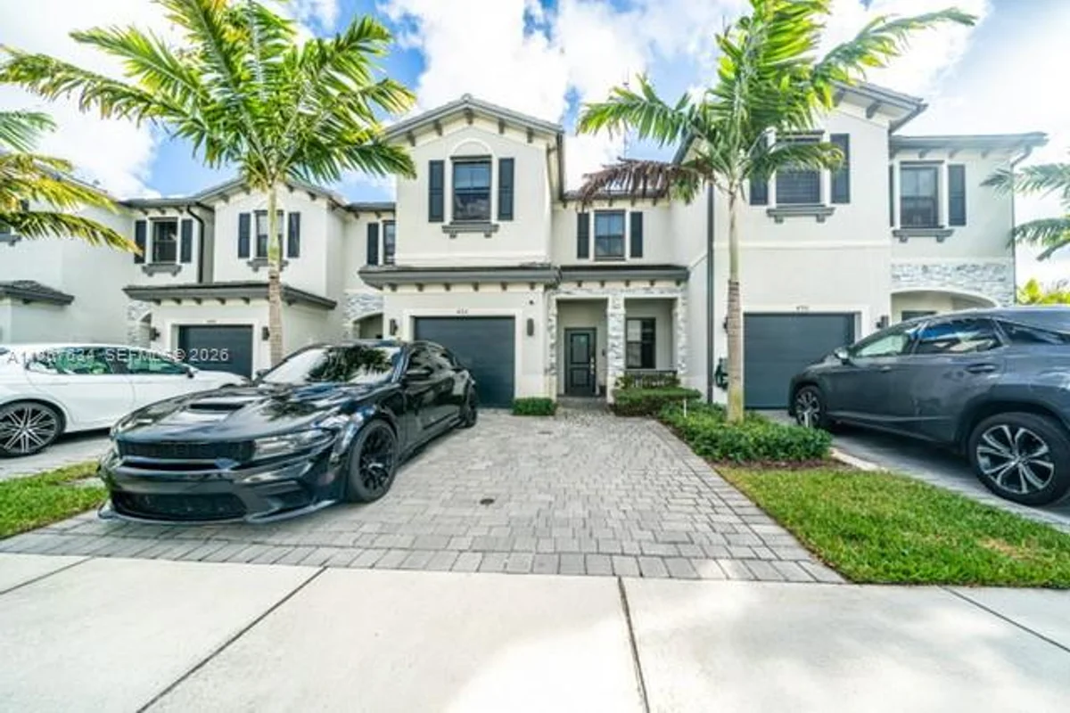 492 NW 203rd Ter, Miami Gardens: photo 1 of 27