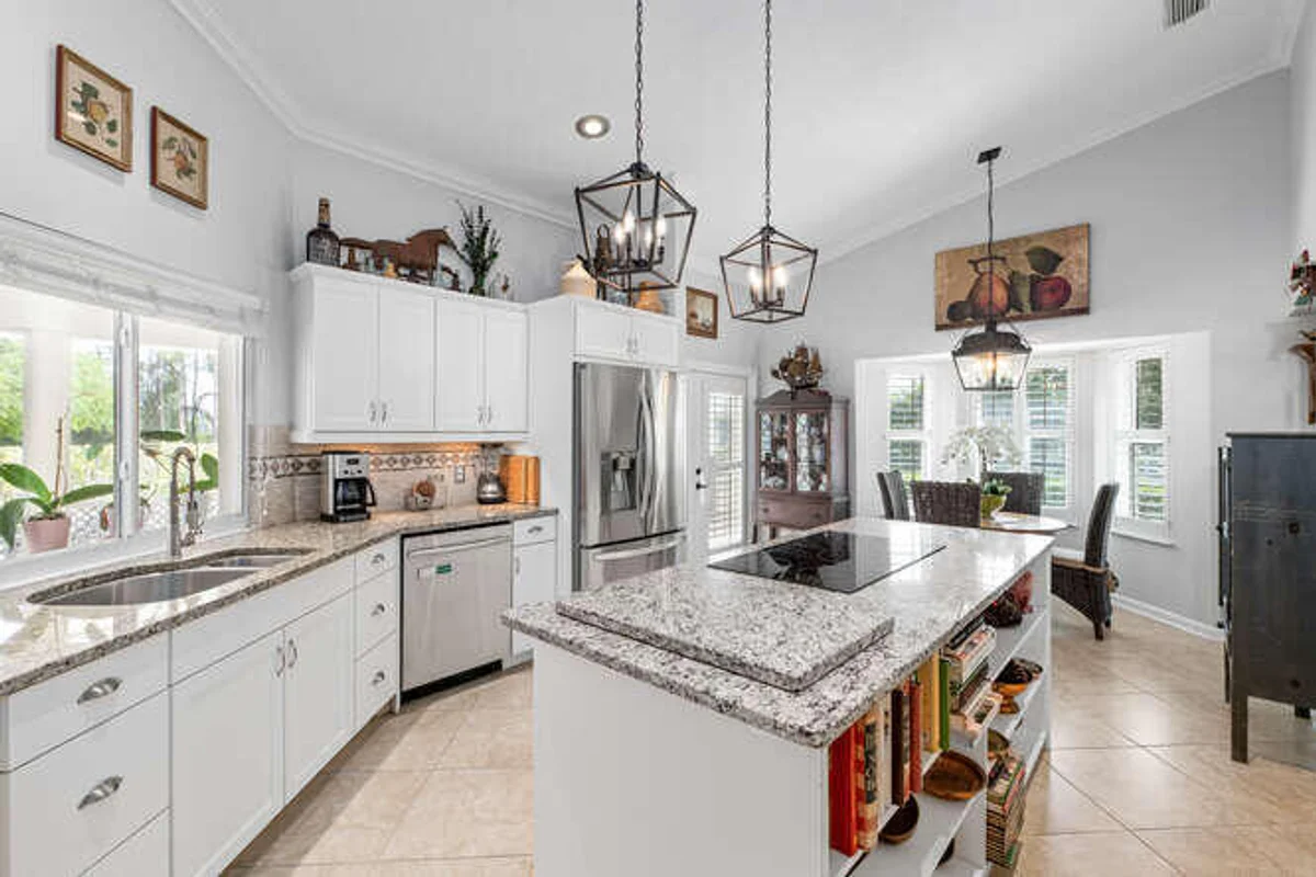 2760 Appaloosa Trl, Wellington: photo 1 of 43
