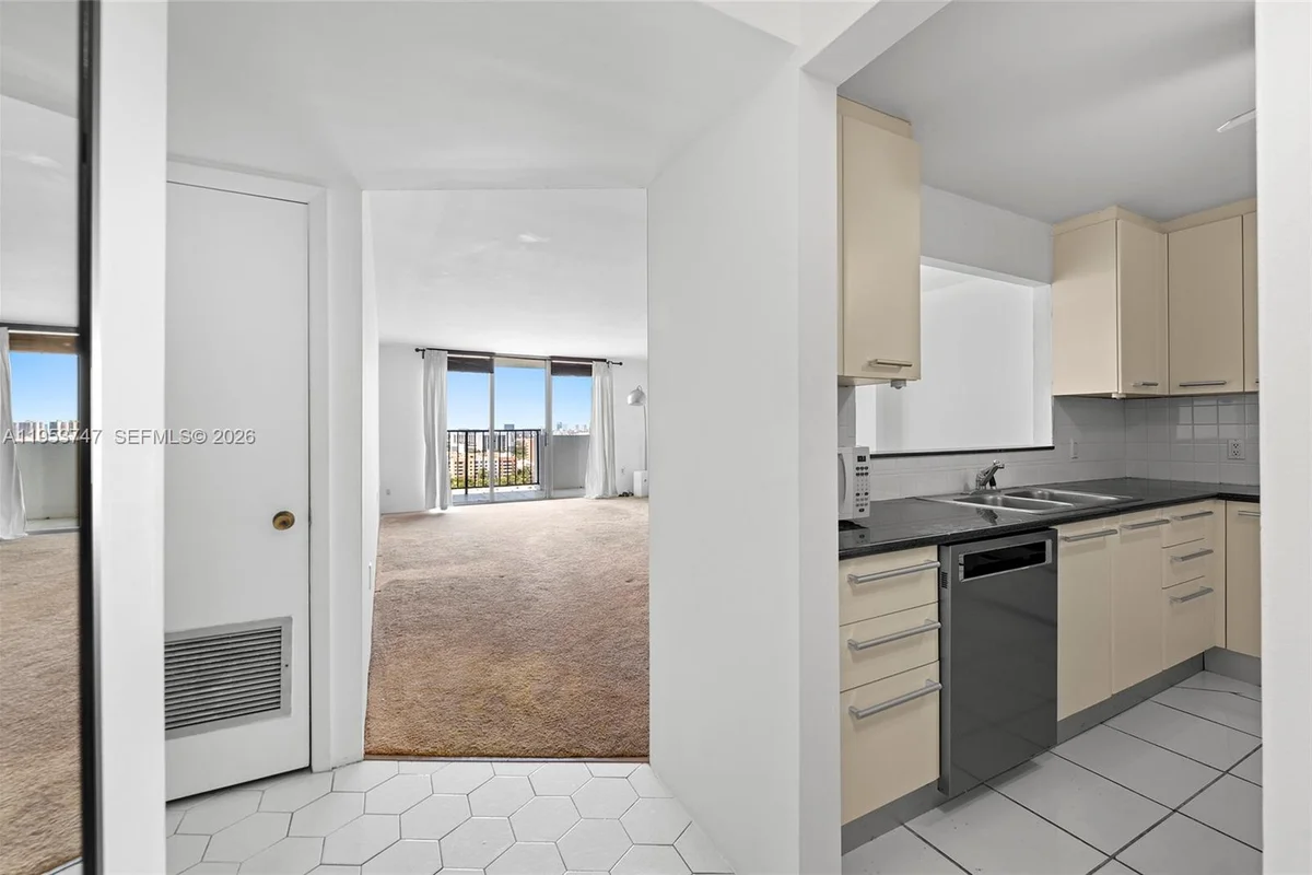 2780 NE 183rd St #1911, Aventura: photo 1 of 30
