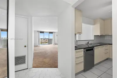2780 NE 183rd St #1911, Aventura: photo 1 of 30
