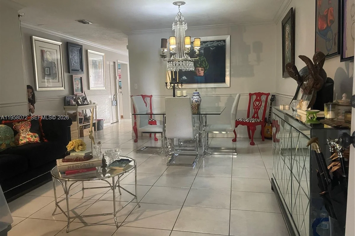 8851 NW 119th St #6102, Hialeah Gardens: photo 1 of 13